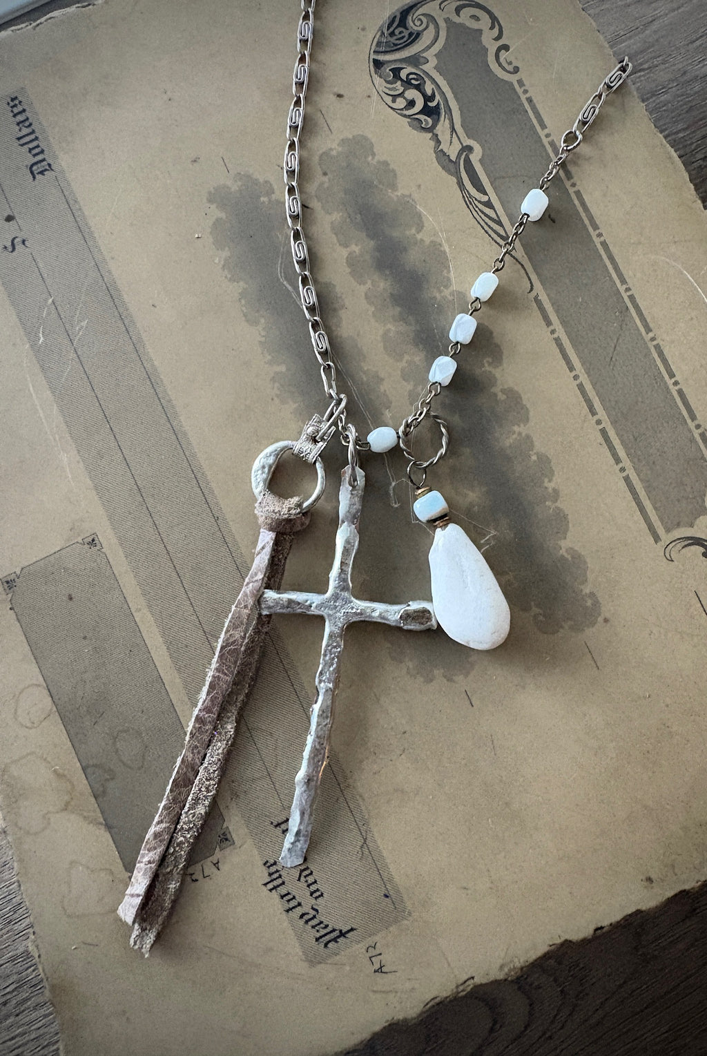 White Sands Necklace